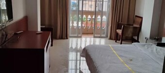 Hee Lingle Hotel Chains