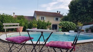 Utomhuspool