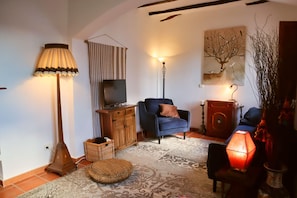 Televisión, chimenea
