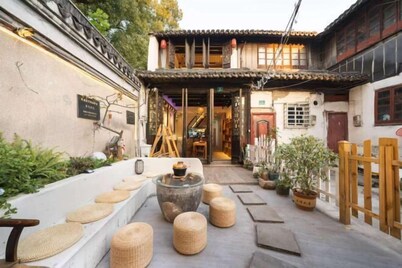 Yunlu Music Homestay (Zhujiajiao Scenic Area)