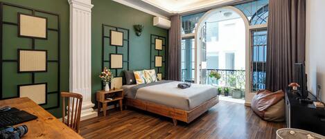 Superior Double Room, 1 Queen Bed, Non Smoking | Desk, free WiFi, bed sheets