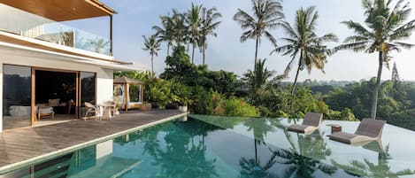 Luxury Villa, 4 Bedrooms, Non Smoking, Garden View | Garden view