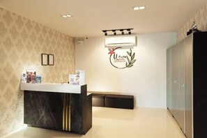 Lobby - B Hotel Khon Kaen (Khon Kaen)