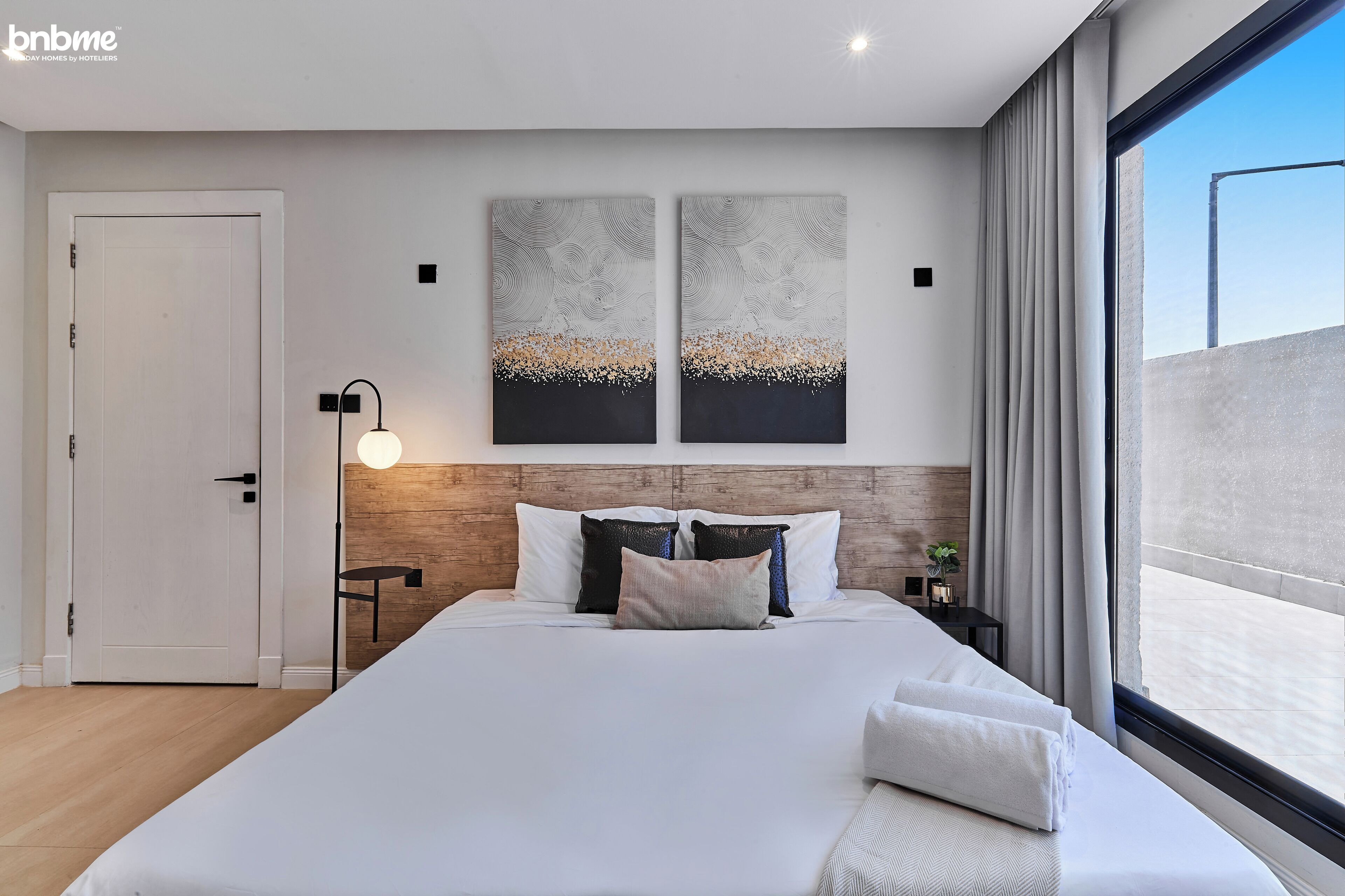 Apartment | 2 bedrooms, in-room safe, iron/ironing board, free WiFi