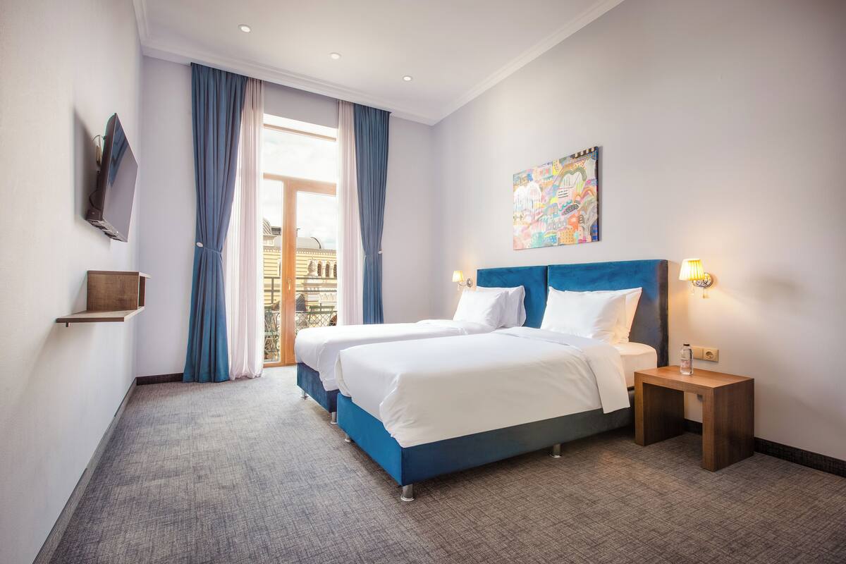 Superior Room with Balcony - Opera View | Coffres-forts dans les chambres, chambres insonorisées