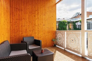 Standard Room with Balcony - Courtyard View | Terrace/patio - Alma Boutique Hotel (Tbilisi)