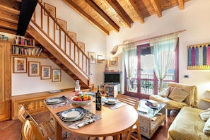 Dining - Grotten Loft with lake view and pool (Toscolano Maderno)