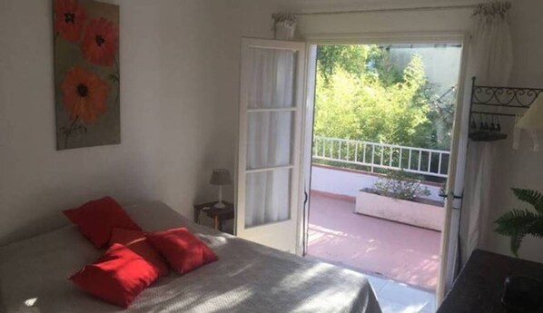 2 Schlafzimmer, Bügeleisen/Bügelbrett, WLAN