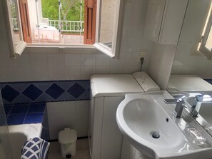 Toilet paper - 60 m2 apartment 250 m from the beach (Argelès-sur-Mer)