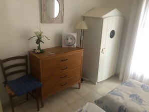 2 Schlafzimmer, Bügeleisen/Bügelbrett, WLAN