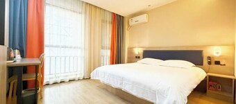 Meet Maple Hotel