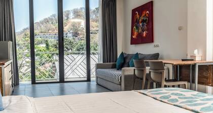 Komodo Suites Downtown