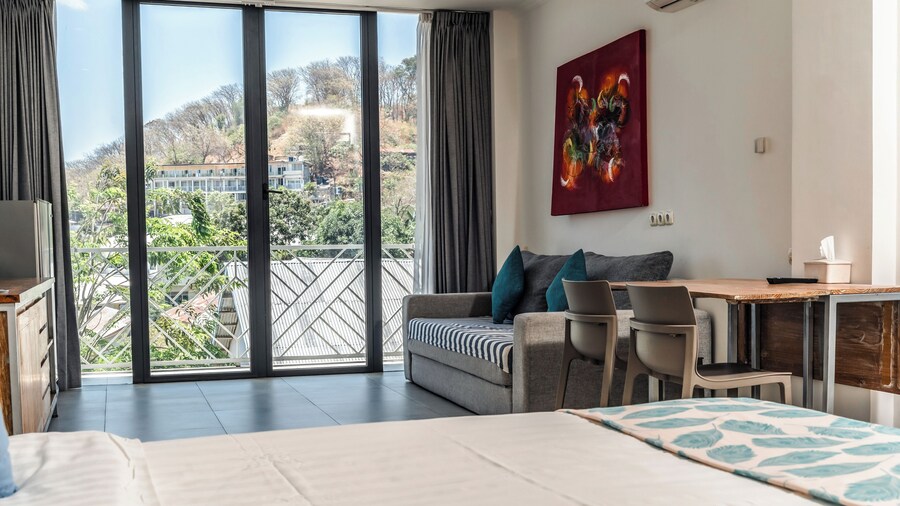 Komodo Suites Downtown