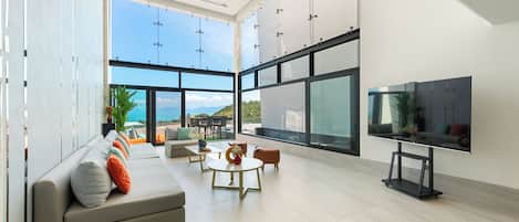 تلفزيون بشاشة مسطحة