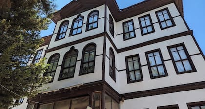 keyvanlar konağı