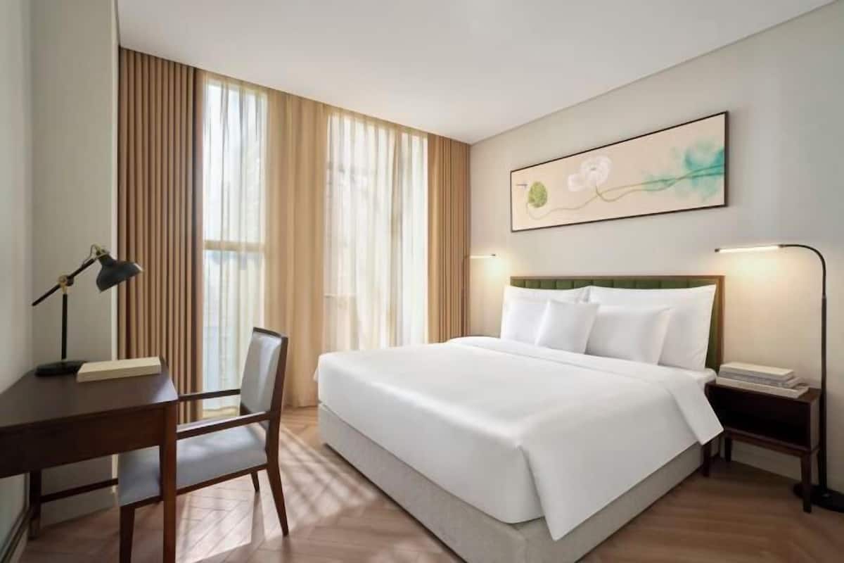2 habitaciones, minibar y caja de seguridad en la habitación