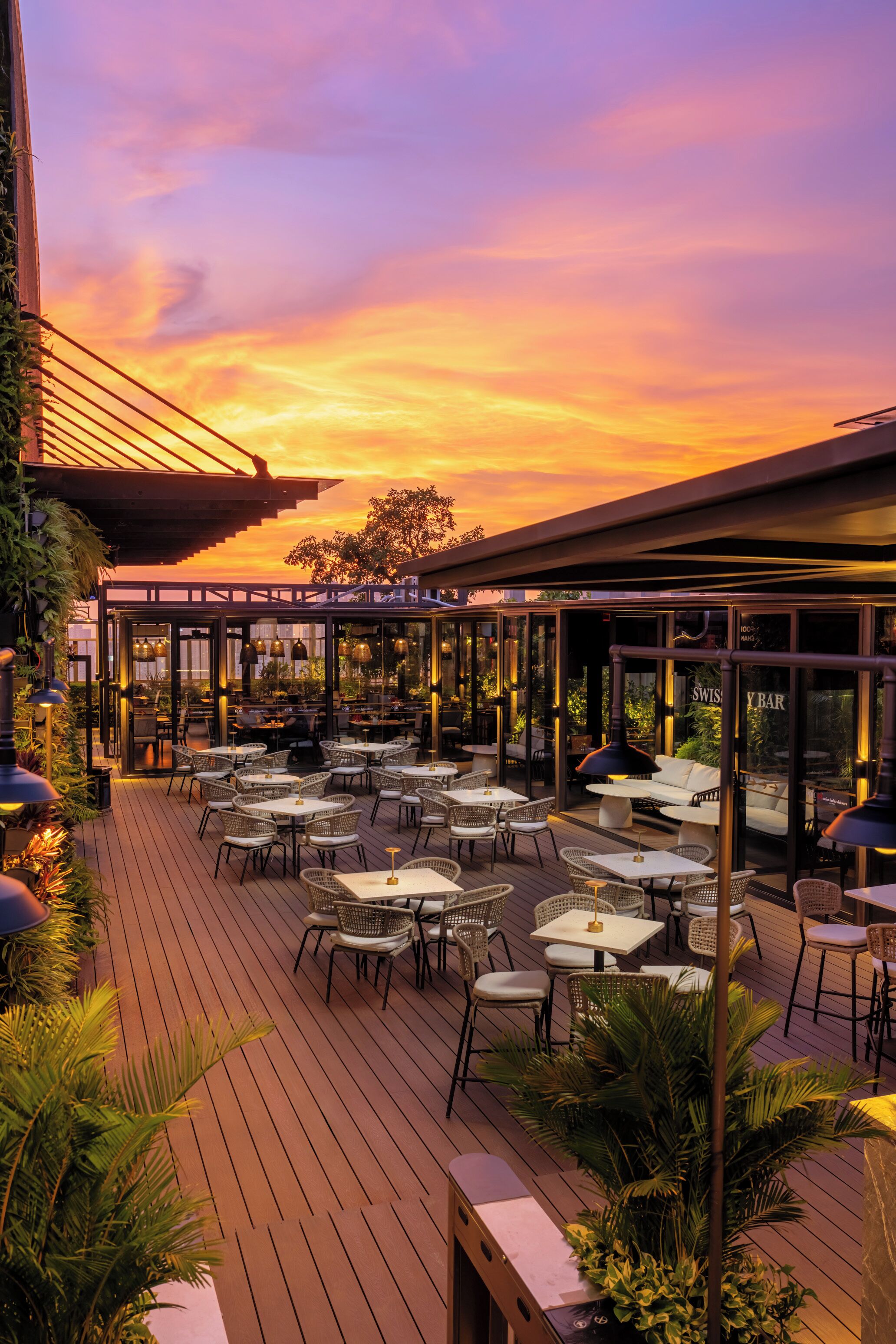 Breakfast, lunch and dinner served