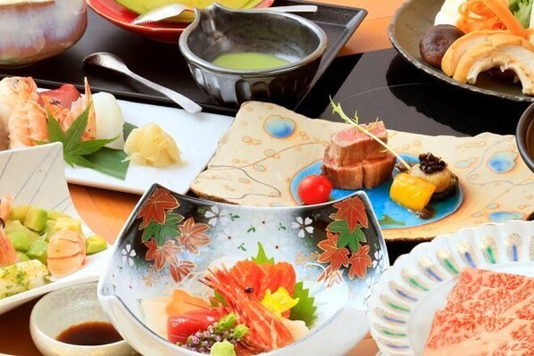 Thức ăn và đồ uống