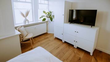 1 Schlafzimmer, BĂŒgeleisen/BĂŒgelbrett, WLAN, BettwĂ€sche