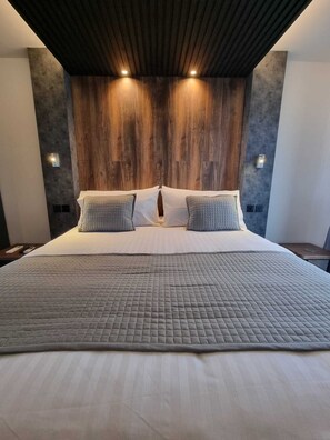 1 quarto, ferros/tábuas de passar roupa, berço de viagem, Wi-Fi