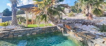 Lovely home in Villespassans with WiFi