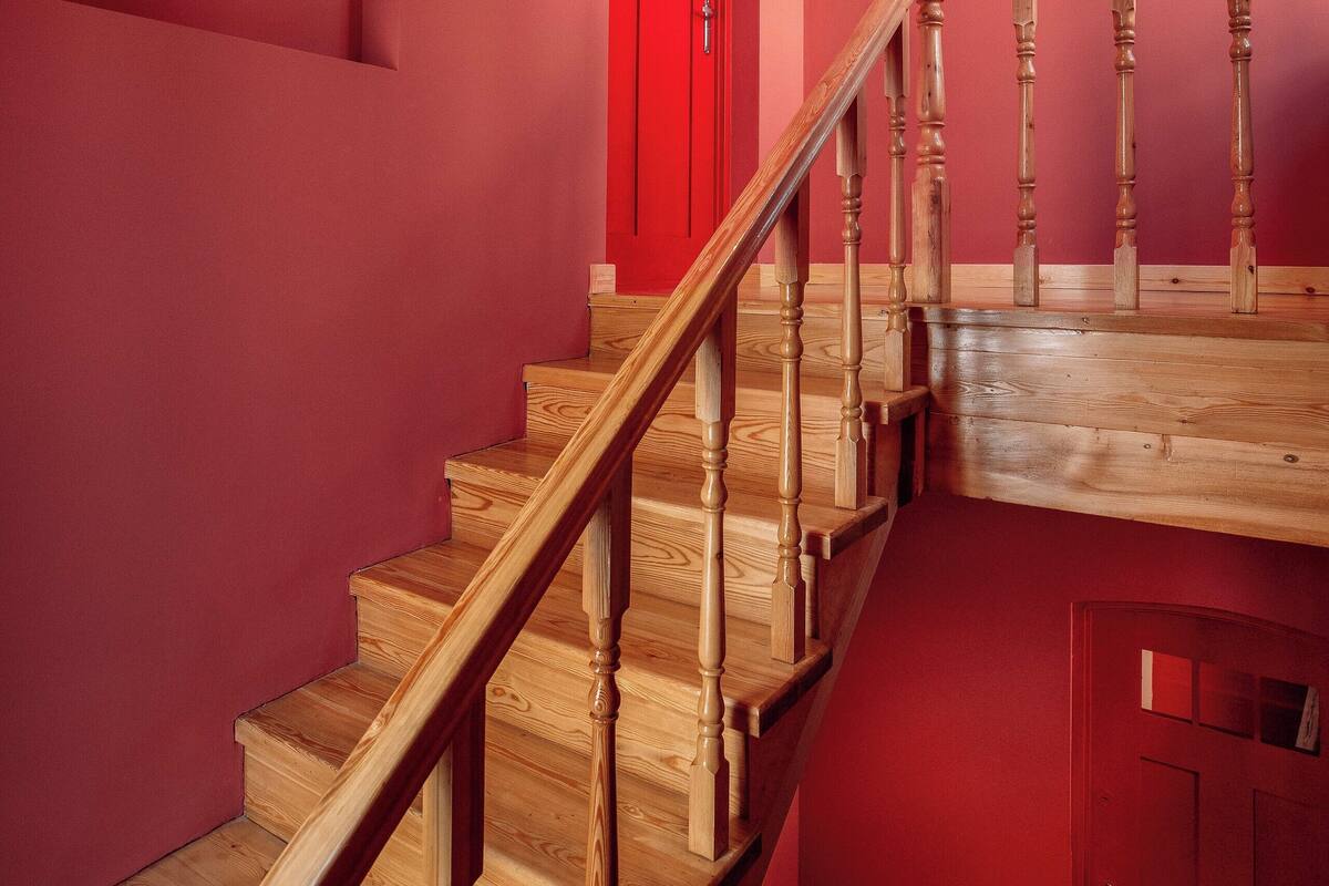 Studio Apartment in the Old Town | Blendingsgardiner, lydisolert, strykejern/-brett og wi-fi (inkludert)