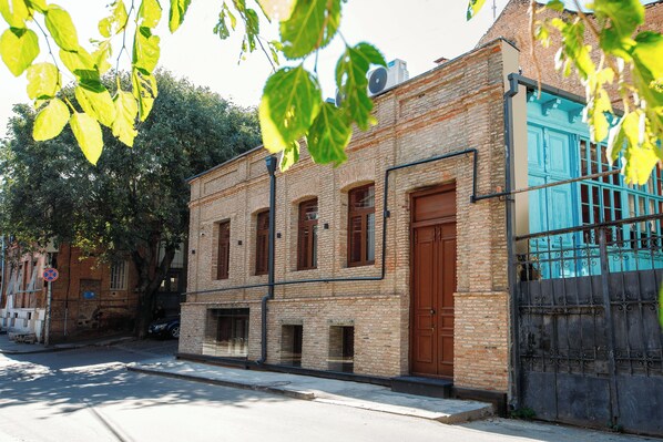 Exterior - Urban Apartments 23 (Tbilisi)
