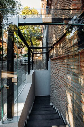Interior entrance - Urban Apartments 23 (Tbilisi)