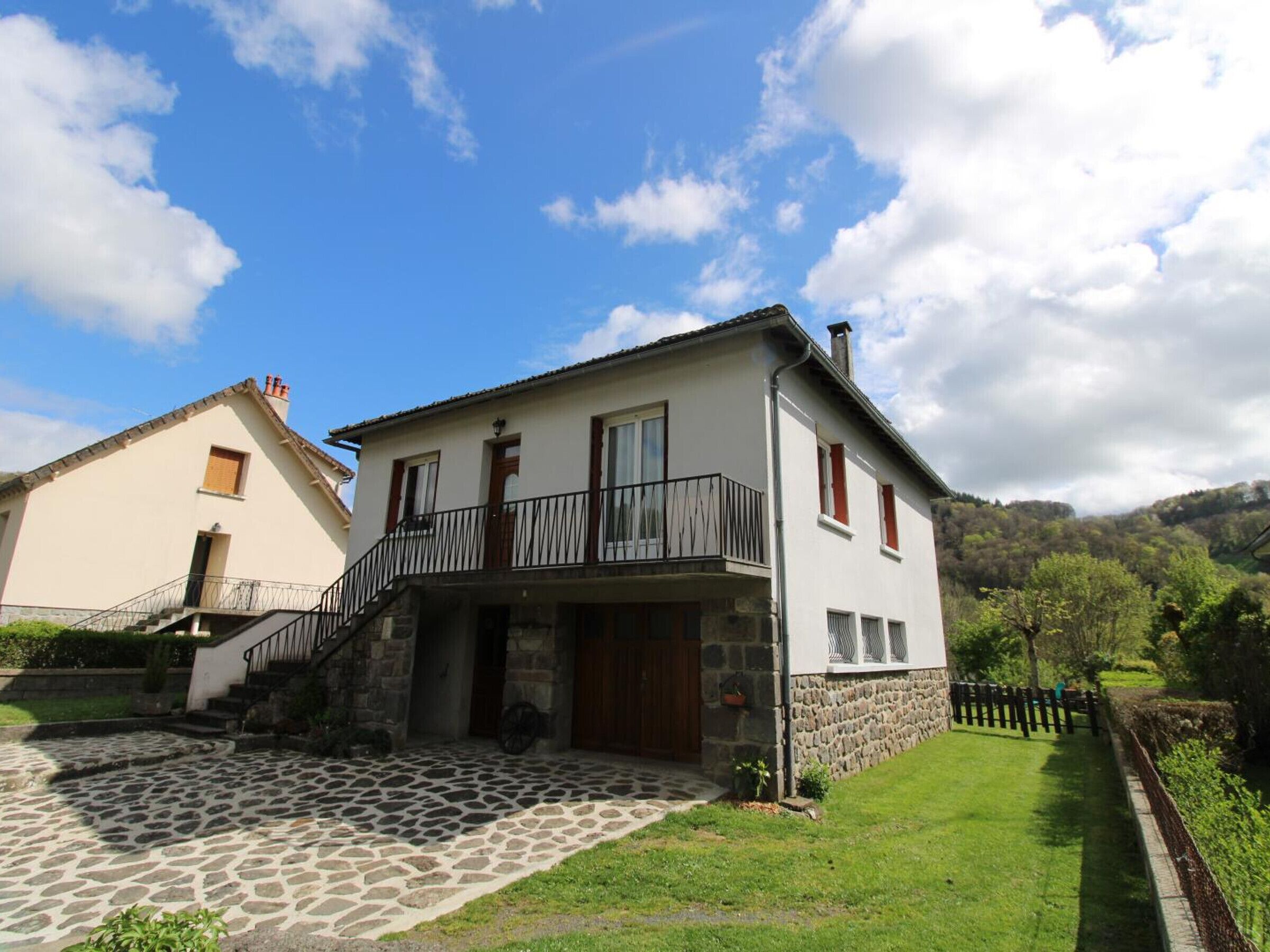 Gite Saint-Martin-Valmeroux, 2 bedrooms, 3 persons