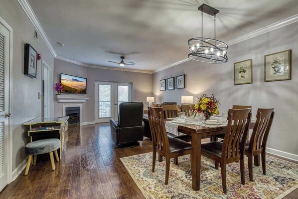 Unclassified image, 1 of 47, button