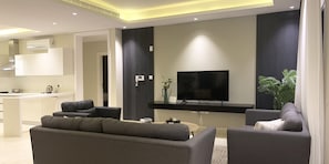 Design-huoneisto, 3 makuuhuonetta | Oleskelualue | Taulutelevisio