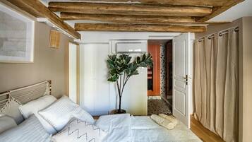 4 slaapkamers, een strijkplank/strijkijzer, wifi, beddengoed