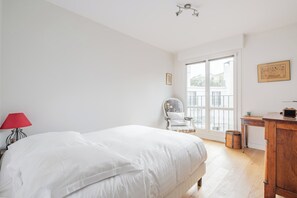 2 bedrooms, desk, WiFi, bed sheets - Auteuil Adagio, by Veeve (Paris)