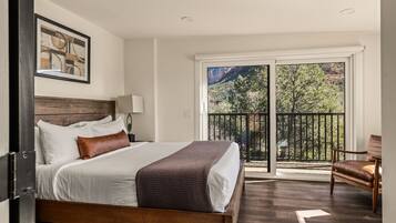 4 habitaciones, tabla de planchar con plancha y cuna de viaje