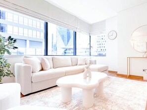 Front of property - Luxury Skygardens Gorgeous 2B (Dubai)