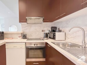 Leilighet (2 Bedrooms) | Eget kjøkken | Mikrobølgeovn, ovn, kokeplater og oppvaskmaskin