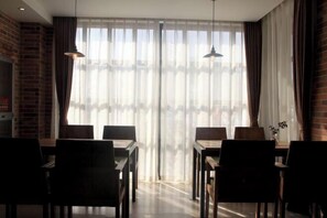 Lobby lounge - Pai Hotel (Xinchang Wanda Plaza store) (Xinchang)