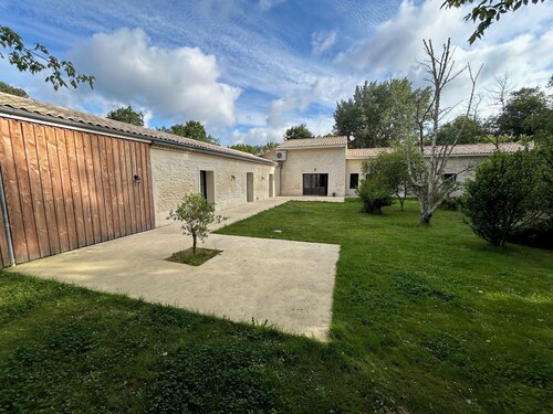 Maison proche lac Hourtin et Océan