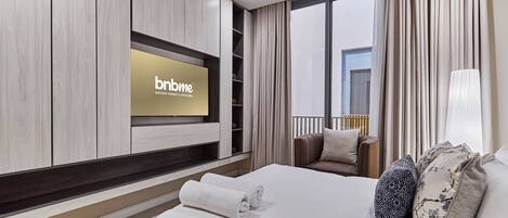 Business Apartment | 2 bedrooms, premium bedding, in-room safe, iron/ironing board