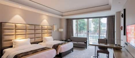 Cribs/infant beds