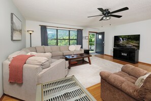 スマートテレビ、卓球台