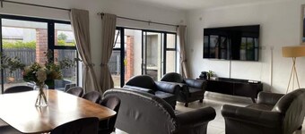 Remarkable 2-bed Apartment in Harare