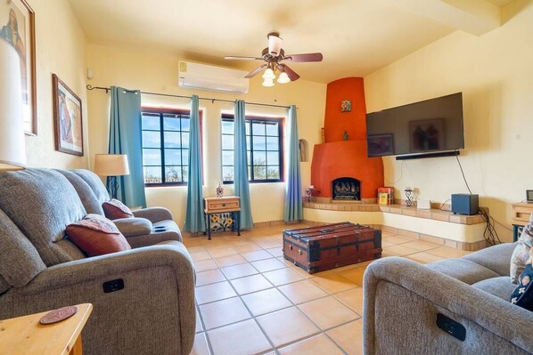 Books - Casa Richy - El Dorado Ranch Rental (San Felípe)