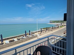 Premium bedding, blackout curtains, soundproofing, iron/ironing board - Les Fregates (Veulettes-sur-Mer)