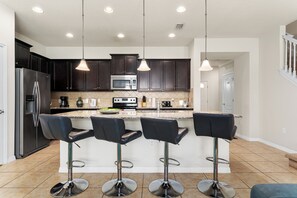 Fridge, microwave, oven, stovetop - Gorgeous Villa, Private Pool! (Kissimmee)