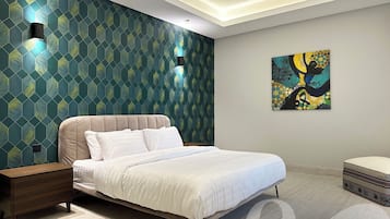 Apartemen Desain, 3 kamar tidur | 3 kamar tidur, tirai kedap cahaya, dan setrika/meja setrika