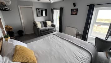 Standard Suite, Ensuite, Beach View | Premium bedding, memory foam beds, individually furnished, free WiFi