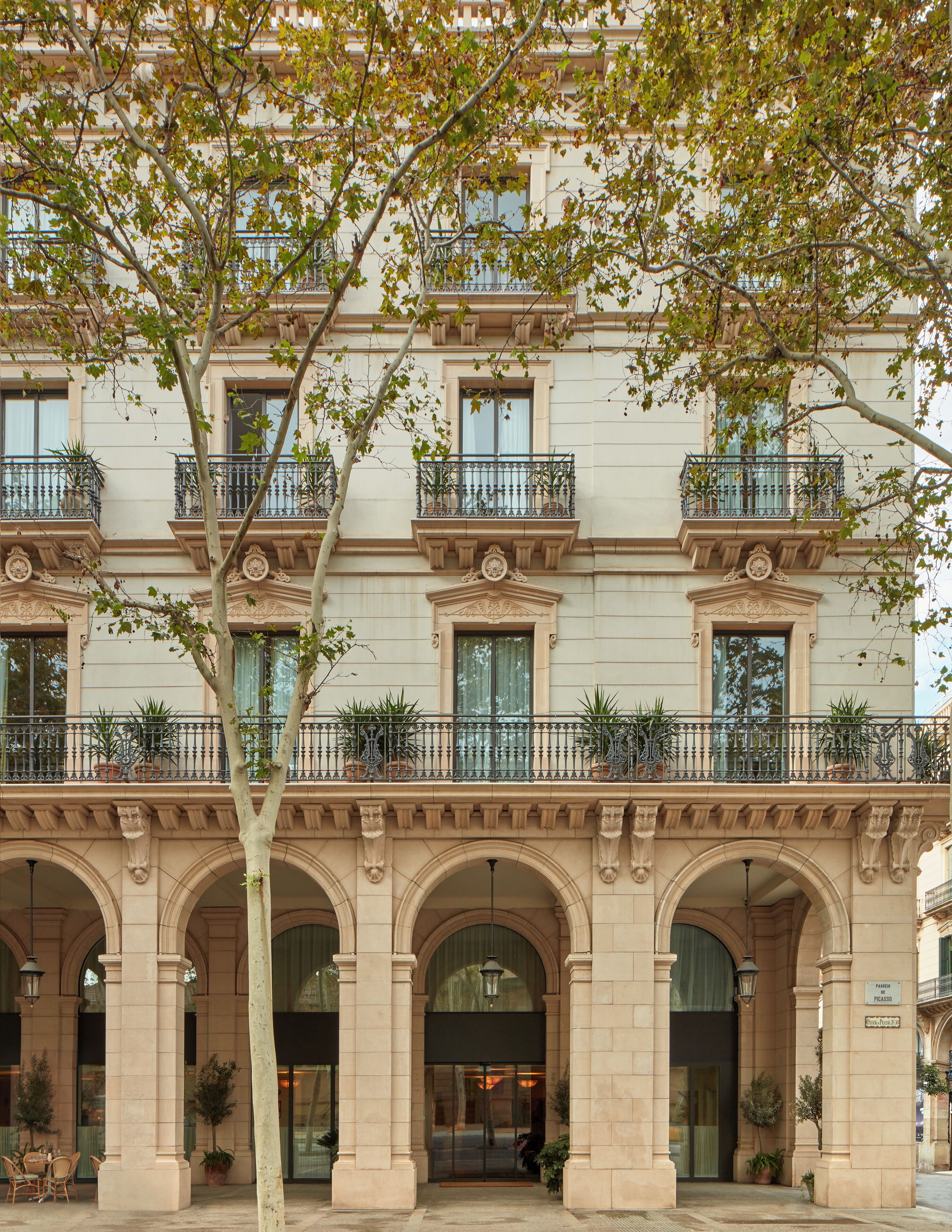 Photo - Miiro Borneta