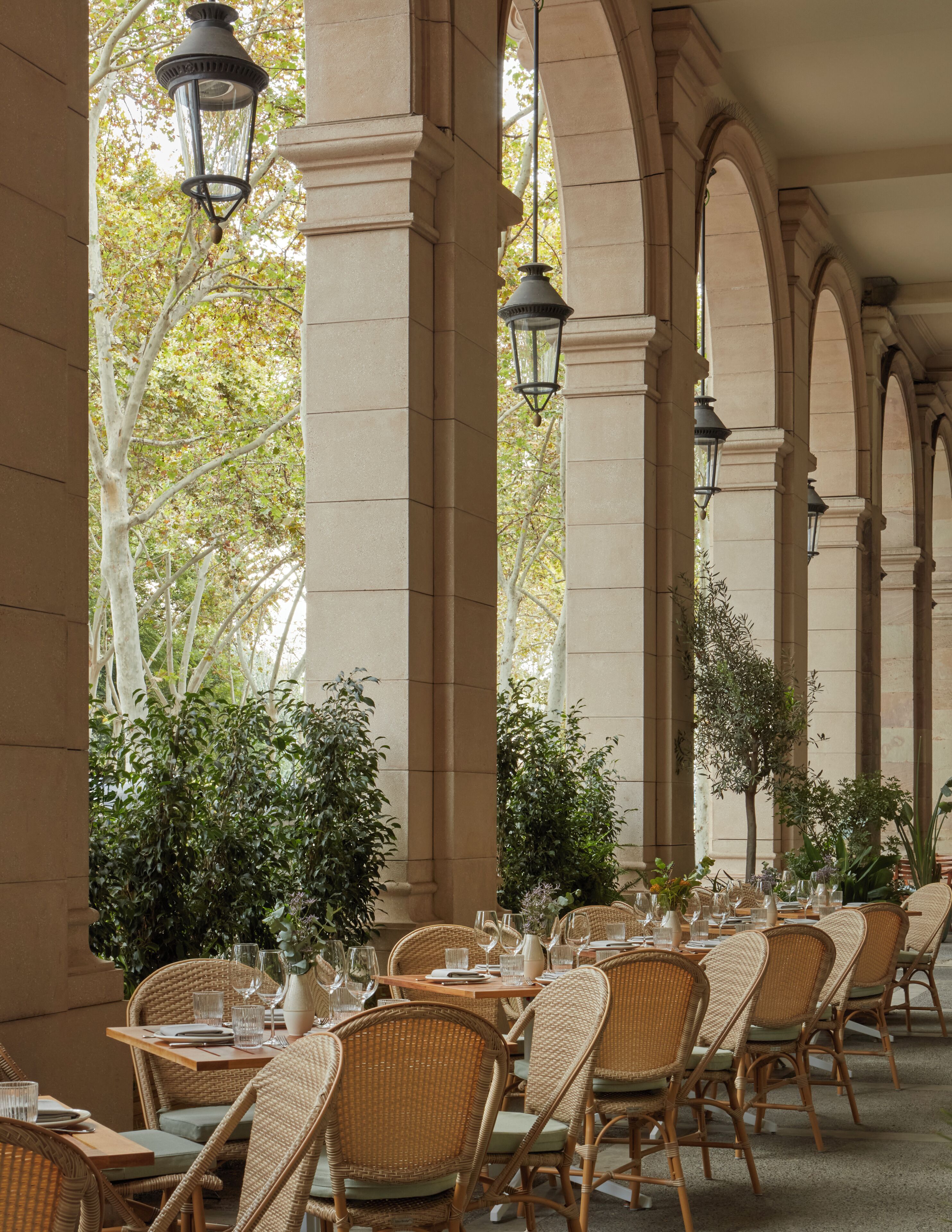 아침 식사, 점심 식사, 저녁 식사 제공, 지중해 요리