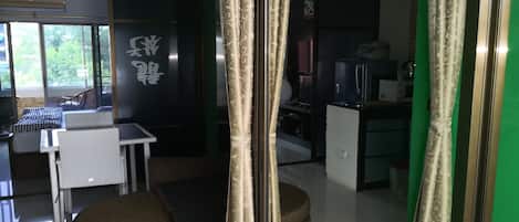 Room, 1 Bedroom, Smoking | View from property